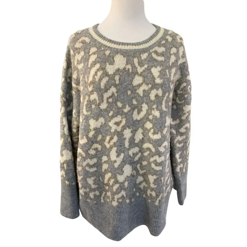 Anthropologie POL Oversized Animal Print Tunic Sweater Pullover Gray Large